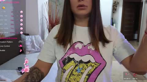   BeyonceDoll       Twitter DollBeyonce    online show from 01/18/26, 01:09