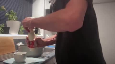 Snapshot of bgrade chatting on 03/13/26, 10:11 bgrade online show from 03/13/26, 10:11