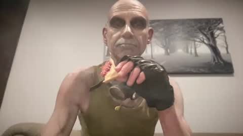 Snapshot of bgrade chatting on 03/21/26, 09:36 bgrade online show from 03/21/26, 09:36