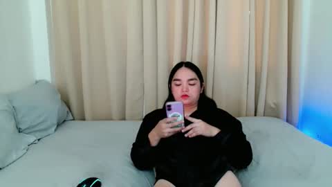 Snapshot of bhabytrans69 chatting on 05/15/26, 10:50 BHABY 3 online show from 05/15/26, 10:50