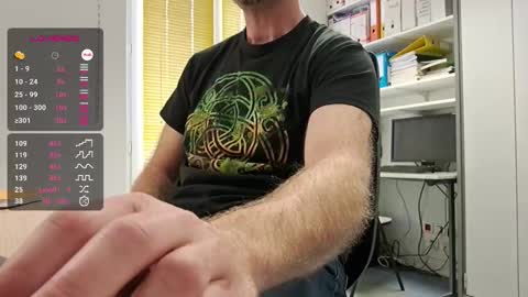 My name is David and if you like public exhibitions you wont be disappointed with me LoL - My favorite vibes is 44  online show from 11/14/25, 02:49