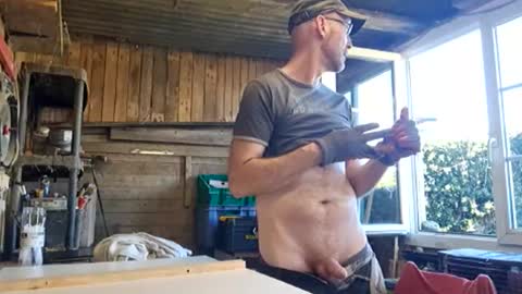 My name is David and if you like public exhibitions you wont be disappointed with me LoL - My favorite vibes is 44  online show from 04/08/26, 03:01