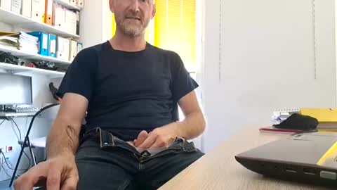 Snapshot of bi_french69 chatting on 05/15/26, 10:22 My name is David and if you like public exhibitions you wont be disappointed with me LoL - My favorite vibes is 44 online show from 05/15/26, 10:22