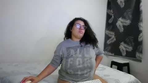 Bianca Tuesday to Sunday from 2am to 6am UTC-5 online show from 06/02/26, 09:11