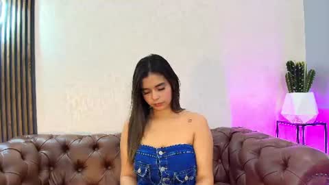 Snapshot of bianca_vega_ chatting on 07/03/26, 11:27 bianca_vega_ online show from 07/03/26, 11:27