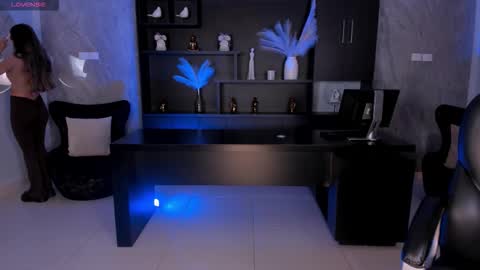 Bianca Pierce online show from 12/20/25, 12:01