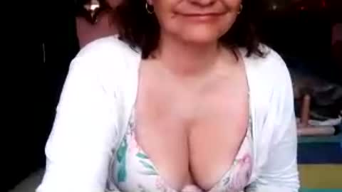 Snapshot of biancasteel chatting on 06/24/26, 06:51 biancasteel online show from 06/24/26, 06:51