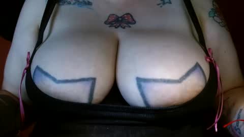 bianca online show from 02/11/25, 03:40