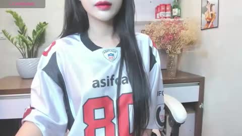 Snapshot of bibi_2005 chatting on 11/02/25, 03:53 Bi Bi online show from 11/02/25, 03:53