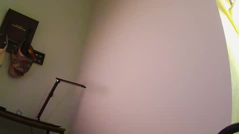 Snapshot of bidadwitabooty chatting on 12/16/25, 07:46 bidadwitabooty online show from 12/16/25, 07:46