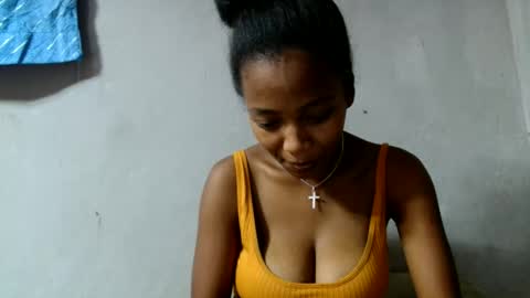 bienvenue987832 online show from 05/18/26, 06:19