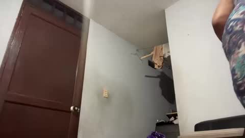 lau li online show from 10/04/25, 06:55