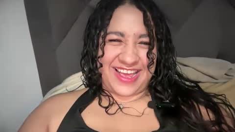 lau li online show from 12/18/25, 05:52