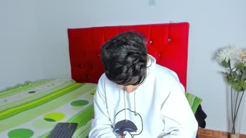 Snapshot of big_dicktop23 chatting on 02/18/25, 01:10 john and cris online show from 02/18/25, 01:10