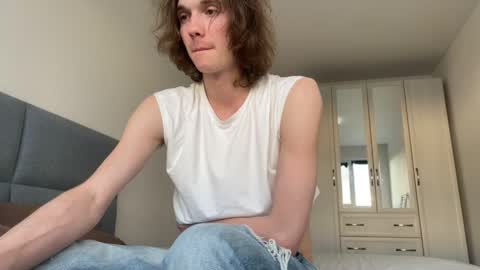 Snapshot of big_lil_small chatting on 06/08/26, 03:56 big_lil_small online show from 06/08/26, 03:56