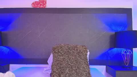 Snapshot of big_tits_in_your_face chatting on 12/09/24, 07:50 Tell me Sophia  online show from 12/09/24, 07:50