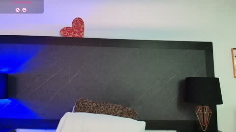 Snapshot of big_tits_in_your_face chatting on 01/28/25, 11:17 Tell me Sophia  online show from 01/28/25, 11:17