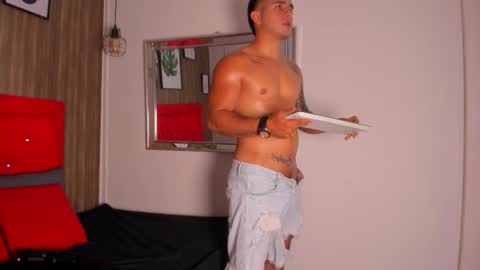 Tylerr online show from 10/03/25, 08:39