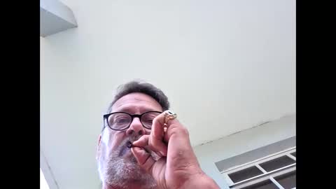 Snapshot of bigal9816192 chatting on 04/21/26, 10:34 bigal9816192 online show from 04/21/26, 10:34