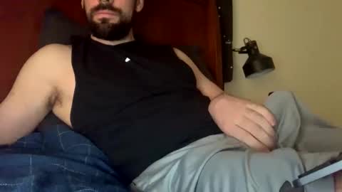 Snapshot of bigandhard6992 chatting on 01/10/25, 02:02 HARDNBIG online show from 01/10/25, 02:02