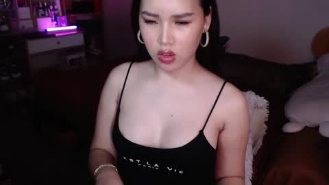 Mia online show from 12/09/24, 07:17