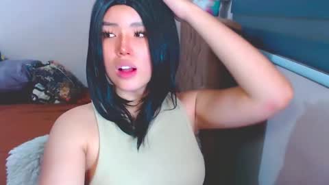 Mia online show from 12/13/24, 03:21