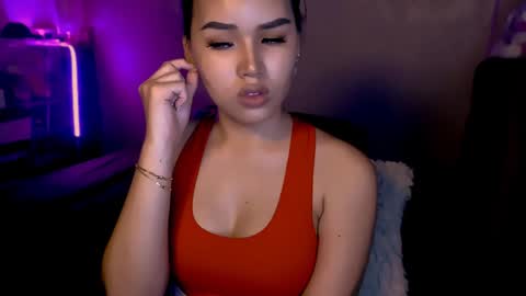 Mia online show from 12/22/24, 03:44