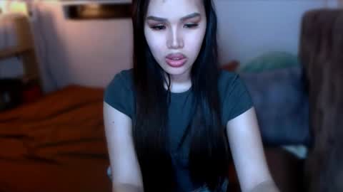 Mia online show from 01/12/26, 01:27