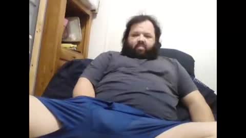 Snapshot of bigbear3287 chatting on 12/21/24, 04:19 Liam online show from 12/21/24, 04:19