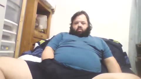 Snapshot of bigbear3287 chatting on 12/28/24, 03:37 Liam online show from 12/28/24, 03:37