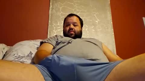 Snapshot of bigbear3287 chatting on 09/10/25, 07:52 Liam online show from 09/10/25, 07:52