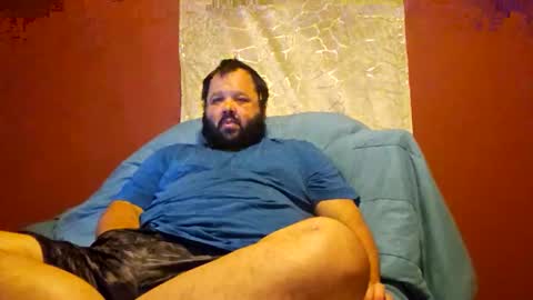 Snapshot of bigbear3287 chatting on 10/18/25, 07:09 Liam online show from 10/18/25, 07:09