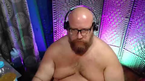 Snapshot of bigbear4cuddles chatting on 06/21/26, 01:30 BigBear4Cuddles online show from 06/21/26, 01:30