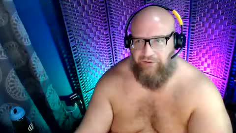 Snapshot of bigbear4cuddles chatting on 07/07/26, 02:36 BigBear4Cuddles online show from 07/07/26, 02:36