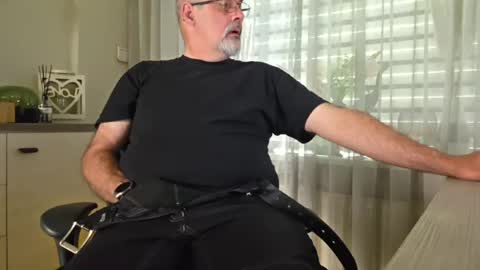 bigbibear88 online show from 05/18/26, 09:26