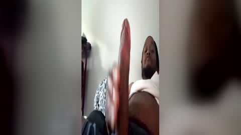Snapshot of bigblkdick4wife2 chatting on 05/27/26, 11:40 Bbc4mywife online show from 05/27/26, 11:40