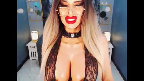 Snapshot of bigbomblhoraine chatting on 05/15/26, 04:19 Loraine Cruz online show from 05/15/26, 04:19