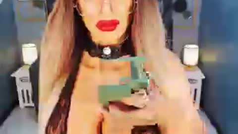 Snapshot of bigbomblhoraine chatting on 06/17/26, 07:44 Loraine Cruz online show from 06/17/26, 07:44