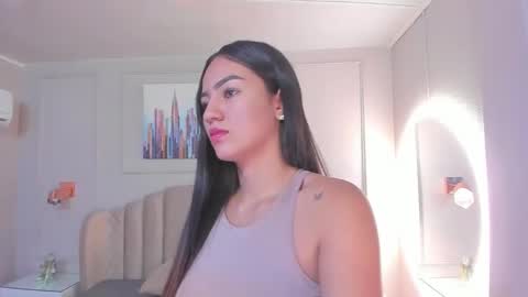   online show from 02/11/25, 10:04