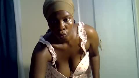 Vee online show from 10/25/25, 08:25