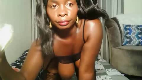 Vee online show from 03/06/26, 07:21