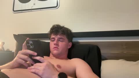 Snapshot of bigbootyburger1 chatting on 02/16/26, 03:13 bigbootyburger1 online show from 02/16/26, 03:13