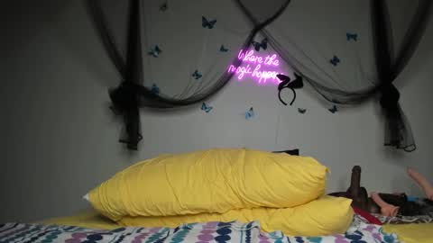 Snapshot of bigbuttsarena chatting on 02/11/25, 07:38 bigbuttsarena online show from 02/11/25, 07:38