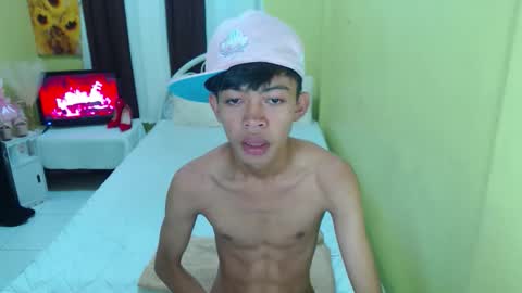 Snapshot of bigcock_kerbzz chatting on 09/17/25, 01:18 bigcock_kerbzz online show from 09/17/25, 01:18