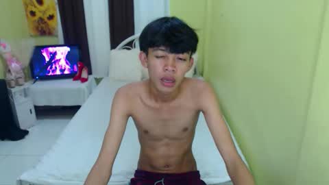 Snapshot of bigcock_kerbzz chatting on 09/25/25, 12:53 bigcock_kerbzz online show from 09/25/25, 12:53