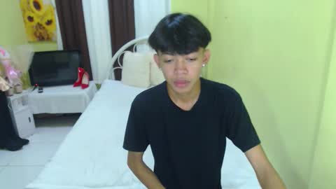 Snapshot of bigcock_kerbzz chatting on 10/02/25, 12:23 bigcock_kerbzz online show from 10/02/25, 12:23