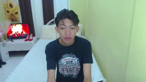 Snapshot of bigcock_kerbzz chatting on 10/18/25, 08:04 bigcock_kerbzz online show from 10/18/25, 08:04