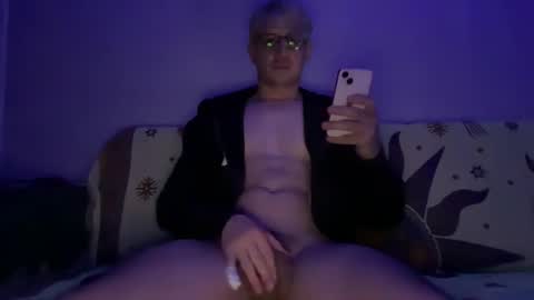 Dream boy online show from 01/12/25, 12:39