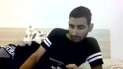 akash online show from 10/15/25, 07:30