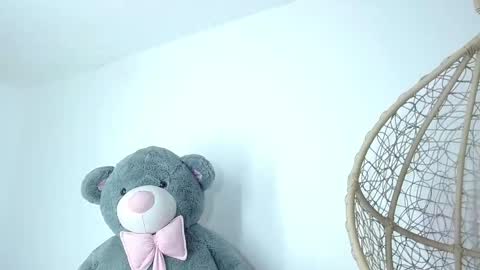     ..     online show from 10/06/25, 07:28